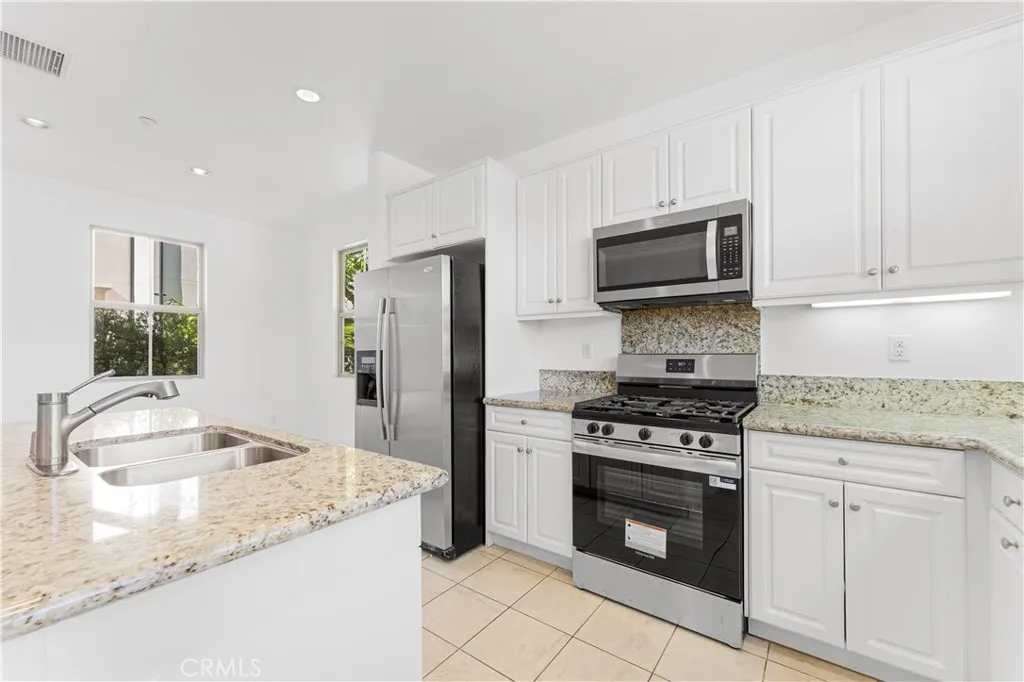 2123 Atlantic, Long Beach, California 90806 home-pic-10